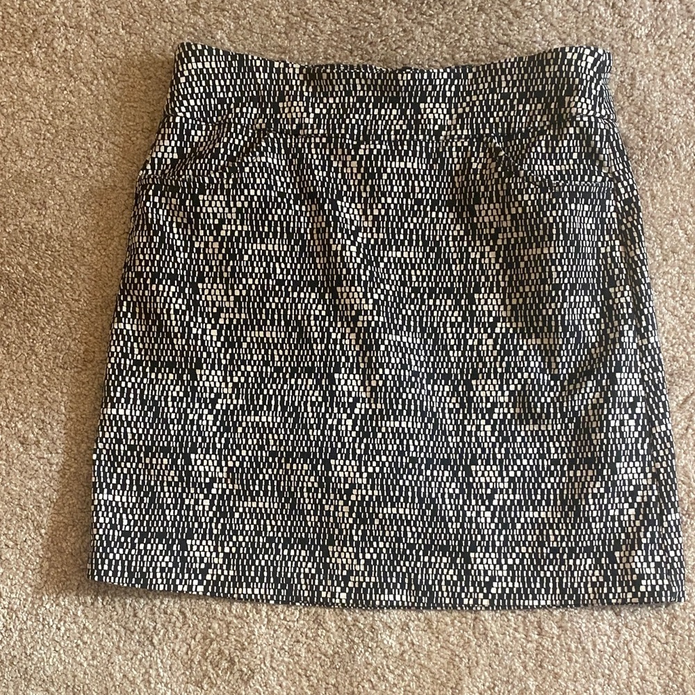 Black and Tan Patterned Skort